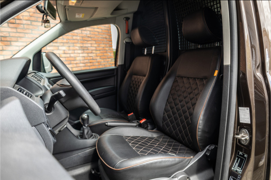 Volkswagen Caddy 2.0 TDI 185 PK | CARPLAY | LEDEREN BEKLEDING | GTI VELGEN | AIRCO | ELEK RAMEN | NAP LOGISCH | NIEUWE APK | NAP LOGISCH | EURO 6 | BPM VRIJ