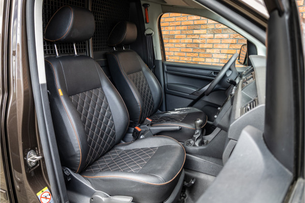 Volkswagen Caddy 2.0 TDI 185 PK | CARPLAY | LEDEREN BEKLEDING | GTI VELGEN | AIRCO | ELEK RAMEN | NAP LOGISCH | NIEUWE APK | NAP LOGISCH | EURO 6 | BPM VRIJ