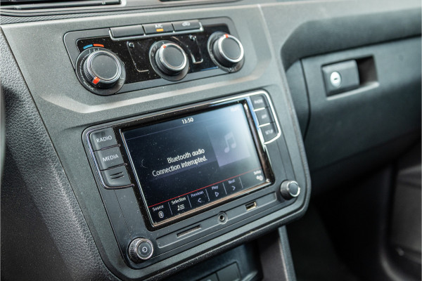 Volkswagen Caddy 2.0 TDI 185 PK | CARPLAY | LEDEREN BEKLEDING | GTI VELGEN | AIRCO | ELEK RAMEN | NAP LOGISCH | NIEUWE APK | NAP LOGISCH | EURO 6 | BPM VRIJ