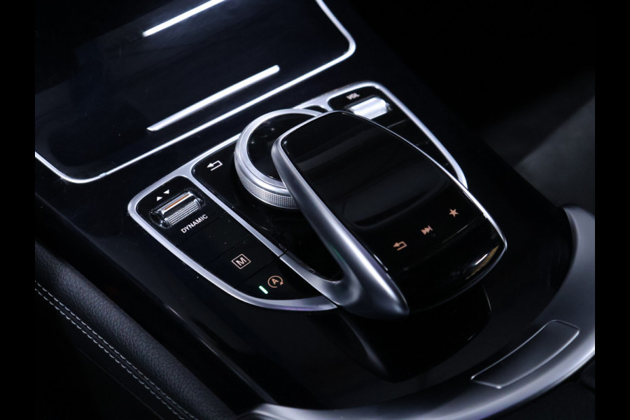 Mercedes-Benz GLC Coupé 250 4MATIC Premium Plus AMG Line [SCHUIFKANTELDAK, TREKHAAK UITKLAPBAAR, BURMESTER, ELEKTRISCH VERSTELBARE STOELEN, SPORTSTUUR, SPORTSTOELEN, STOELVERWARMING, CAMERA, ADAPTIVE CRUISE, BLUETOOTH, CLIMATE, NIEUWSTAAT]