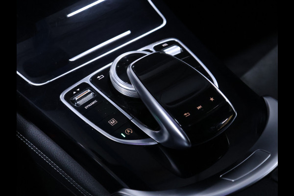 Mercedes-Benz GLC Coupé 250 4MATIC Premium Plus AMG Line [SCHUIFKANTELDAK, TREKHAAK UITKLAPBAAR, BURMESTER, ELEKTRISCH VERSTELBARE STOELEN, SPORTSTUUR, SPORTSTOELEN, STOELVERWARMING, CAMERA, ADAPTIVE CRUISE, BLUETOOTH, CLIMATE, NIEUWSTAAT]