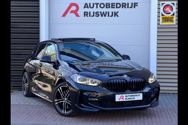 BMW 1-serie 120i Executive Pano/Led/Sfeer/AppleCar