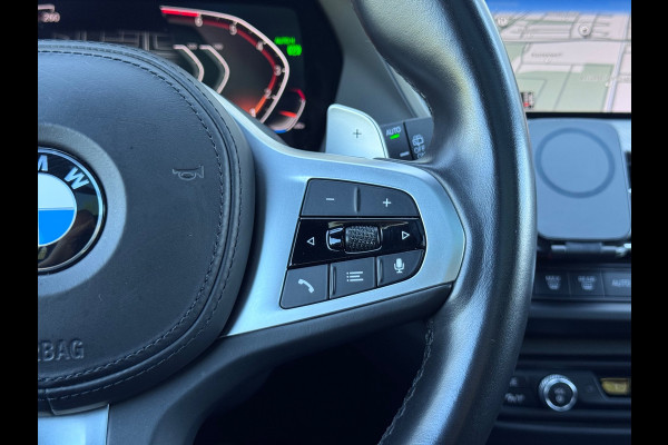 BMW 1-serie 120i Executive Pano/Led/Sfeer/AppleCar