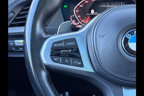 BMW 1-serie 120i Executive Pano/Led/Sfeer/AppleCar