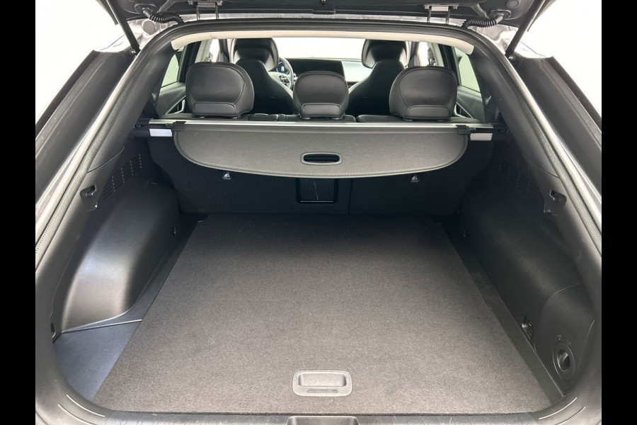 Kia Ev6 Air 58 kWh | Origineel NL | 1e Eigenaar | Trekhaak |Stoel/Stuur Verwarming | Adaptieve Cruise/Control | Camera | Carplay |