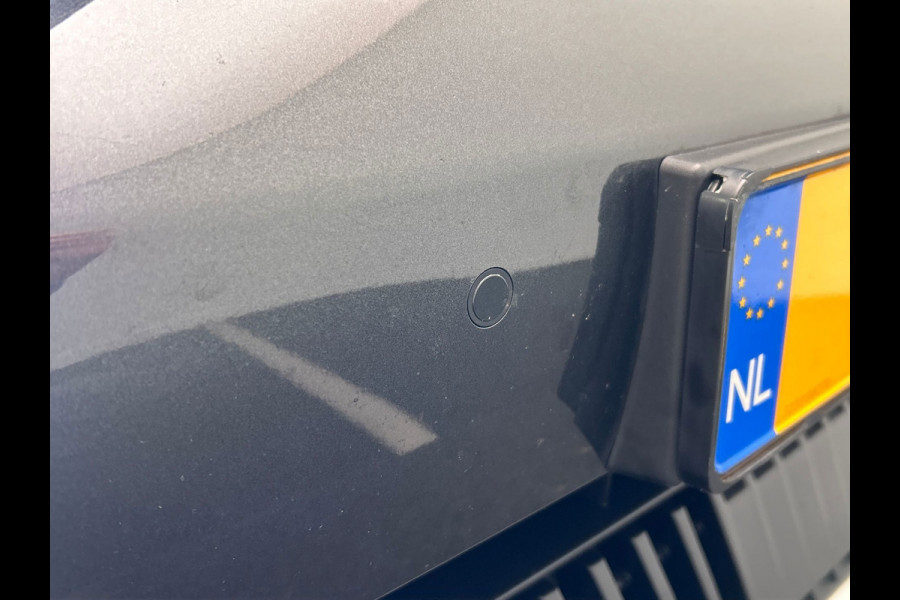 Kia Ev6 Air 58 kWh | Origineel NL | 1e Eigenaar | Trekhaak |Stoel/Stuur Verwarming | Adaptieve Cruise/Control | Camera | Carplay |