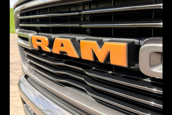 Dodge Ram 1500 5.7 HEMI V8 4x4 Crew Cab Big Horn CUSTOM COPPER WIDEBODY | 4-PLAY WHEELS 22” | PANO | ALPINE | CUSTOM LEATHER