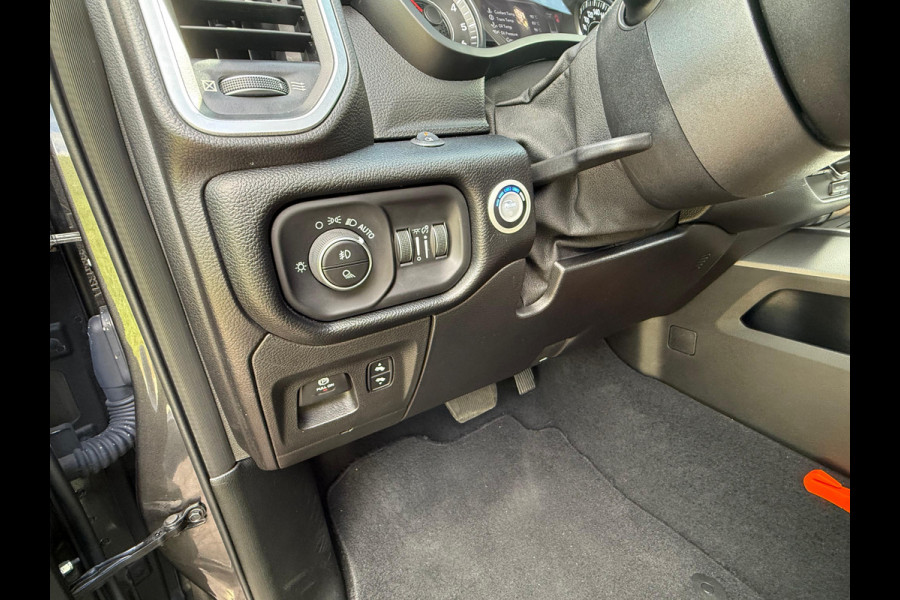 Dodge Ram 1500 5.7 HEMI V8 4x4 Crew Cab Big Horn CUSTOM COPPER WIDEBODY | 4-PLAY WHEELS 22” | PANO | ALPINE | CUSTOM LEATHER