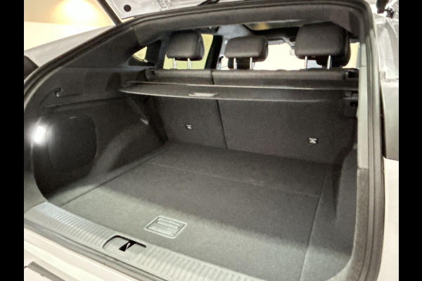 XPeng G6 RWD Standard Range 68.5 kWh Premium interieur met elektr. stoelen en nappa leer Wordt verwacht, levering april 2026