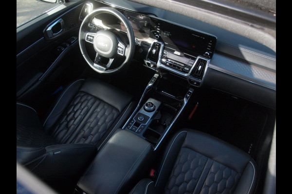 Kia Sorento 1.6 T-GDI Hybrid 2WD ExecutiveLine 7p. | Trekhaak | Panoramadak | Camera | BOSE | NL-Auto |