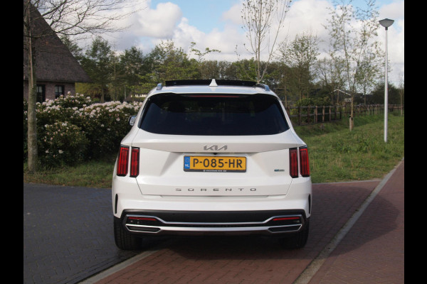 Kia Sorento 1.6 T-GDI Hybrid 2WD ExecutiveLine 7p. | Trekhaak | Panoramadak | Camera | BOSE | NL-Auto |