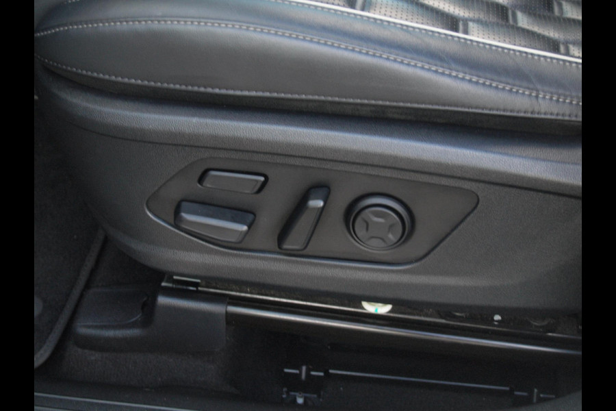 Kia Sorento 1.6 T-GDI Hybrid 2WD ExecutiveLine 7p. | Trekhaak | Panoramadak | Camera | BOSE | NL-Auto |