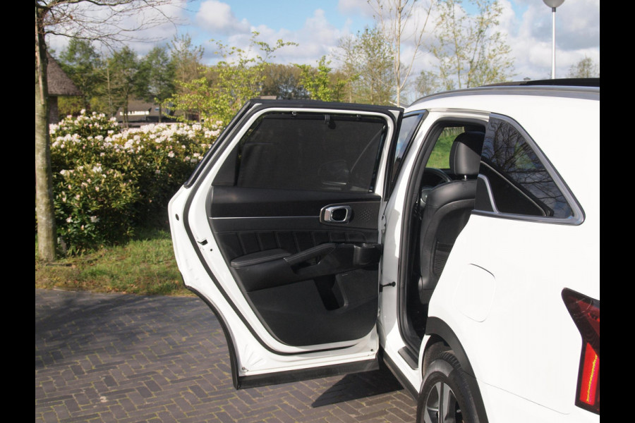 Kia Sorento 1.6 T-GDI Hybrid 2WD ExecutiveLine 7p. | Trekhaak | Panoramadak | Camera | BOSE | NL-Auto |
