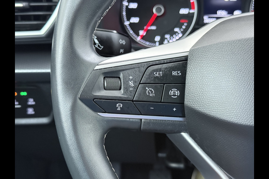 Seat Leon T 111pk Adap.Cruise Camera Lmv 19" Apple Carplay Android Stoel+Stuurverwarming Pdc Navi* Ecc Business Isofix DAB Led Front Assist Keyless-Go