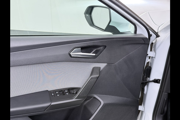 Seat Leon T 111pk Adap.Cruise Camera Lmv 19" Apple Carplay Android Stoel+Stuurverwarming Pdc Navi* Ecc Business Isofix DAB Led Front Assist Keyless-Go