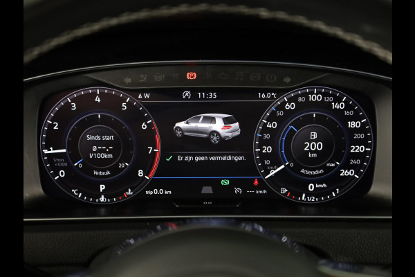 Volkswagen Golf 1.5 TSI Highline Business R 150 PK | Automaat (DSG) | Navigatie | Camera | Digitaal dashboard