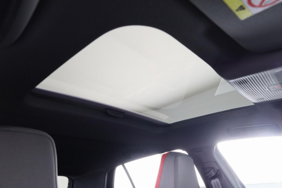 Volkswagen Golf GTI 2.0 195 kW / 265 pk TSI Hatchback 7 versn. DSG | Verlengde garantie | Panorama dak | Head up Display | Harman Kardon |