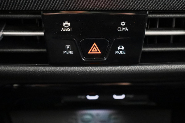 Volkswagen Golf GTI 2.0 195 kW / 265 pk TSI Hatchback 7 versn. DSG | Verlengde garantie | Panorama dak | Head up Display | Harman Kardon |