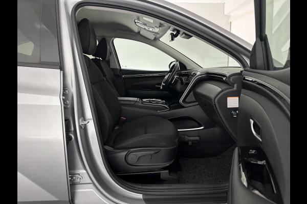 Hyundai Tucson 1.6 T-GDI HEV Comfort Smart (INCL-BTW) *FULL-LED | ADAPTIVE-CRUISE | HEATED-COMFORTSEATS | KEYLESS | CAMERA | DIGI-COCKPIT | PRIVACY-GLASS | SHIFTPADDLES | ECC | PDC | 17''ALU*