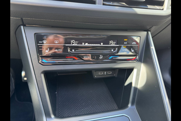 Volkswagen Taigo 1.0 TSI 3X R-Line DSG Panorama Camera Leder