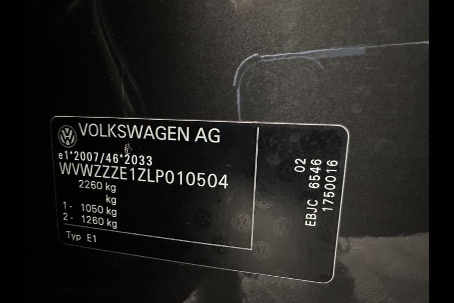 Volkswagen ID.3 First Plus 58 kWh [ 3-Fase ] {SOH-91%} (INCL-BTW) *ADAPTIVE-CRUISE | MATRIX-LED | CAMERA | KEYLESS | MICROFIBRE | AMBIENTLIGHT | NAVI-FULLMAP | DAB+ | ECC | HEATED-SPORTSEATS | DIGI-COCKPIT | 19''ALU*