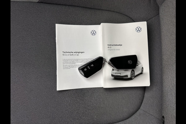 Volkswagen ID.3 First Plus 58 kWh [ 3-Fase ] {SOH-91%} (INCL-BTW) *ADAPTIVE-CRUISE | MATRIX-LED | CAMERA | KEYLESS | MICROFIBRE | AMBIENTLIGHT | NAVI-FULLMAP | DAB+ | ECC | HEATED-SPORTSEATS | DIGI-COCKPIT | 19''ALU*