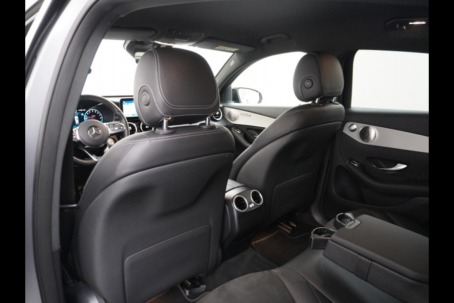 Mercedes-Benz GLC 300e Coupé AMG 4Matic // SoH 98,6% // Burmester / Magno Grijs // Nw. Banden // Dig. Dashbord // Carplay // Treeplanken // Night