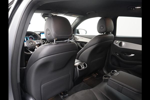 Mercedes-Benz GLC 300e Coupé AMG 4Matic // SoH 98,6% // Burmester / Magno Grijs // Nw. Banden // Dig. Dashbord // Carplay // Treeplanken // Night