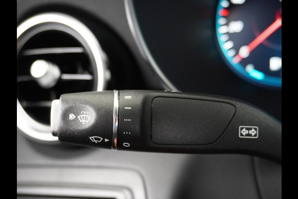 Mercedes-Benz GLC 300e Coupé AMG 4Matic // SoH 98,6% // Burmester / Magno Grijs // Nw. Banden // Dig. Dashbord // Carplay // Treeplanken // Night