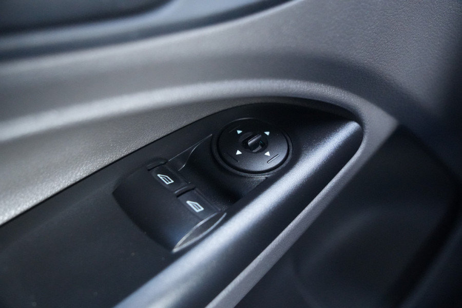 Ford Transit Connect 1.5 EcoBlue L1 Trend 75pk - Trekhaak - Cruise - Airco - Bluetooth - Impriaal - Rijklaar