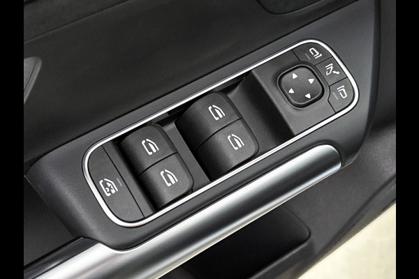 Mercedes-Benz EQA 250+ Business Solution AMG 71 kWh | Nightpakket | Trekhaak | DISTRONIC | Smartphone integratie | Panoramaschuifdak | Stuurwielpaddles gegalvaniseerd | 360° camera | Burmester Surround Sound |