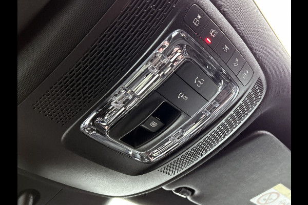 Mercedes-Benz EQA 250+ Business Solution AMG 71 kWh | Nightpakket | Trekhaak | DISTRONIC | Smartphone integratie | Panoramaschuifdak | Stuurwielpaddles gegalvaniseerd | 360° camera | Burmester Surround Sound |