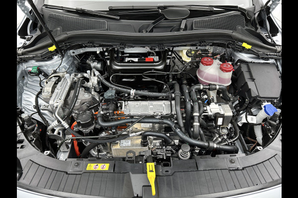 Mercedes-Benz EQA 250+ Business Solution AMG 71 kWh | Nightpakket | Trekhaak | DISTRONIC | Smartphone integratie | Panoramaschuifdak | Stuurwielpaddles gegalvaniseerd | 360° camera | Burmester Surround Sound |