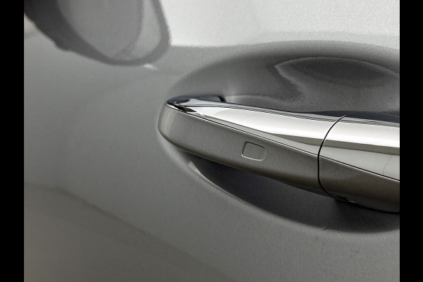 Mercedes-Benz EQA 250+ Business Solution AMG 71 kWh | Nightpakket | Trekhaak | DISTRONIC | Smartphone integratie | Panoramaschuifdak | Stuurwielpaddles gegalvaniseerd | 360° camera | Burmester Surround Sound |