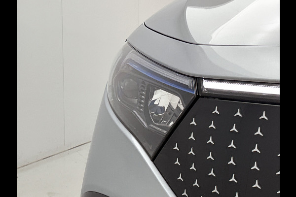 Mercedes-Benz EQA 250+ Business Solution AMG 71 kWh | Nightpakket | Trekhaak | DISTRONIC | Smartphone integratie | Panoramaschuifdak | Stuurwielpaddles gegalvaniseerd | 360° camera | Burmester Surround Sound |