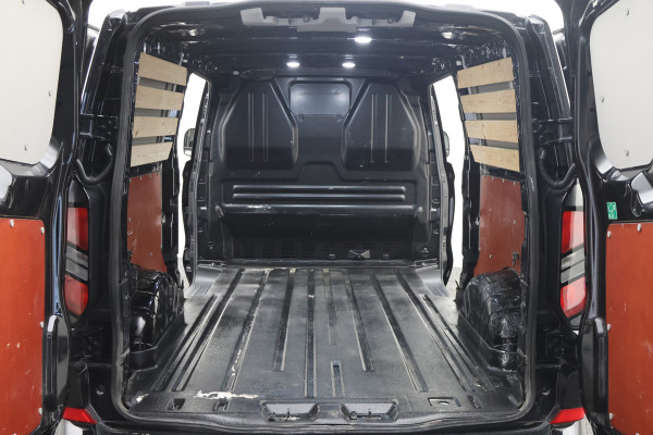 Ford Transit Custom 300 2.0 TDCI Automaat L2H1 3-Zits, LED, Keyless, ACC, Trekhaak, Side-Bars, PDC, 17"