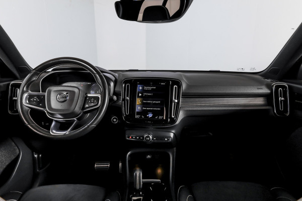Volvo XC40 1.5 T5 Recharge R-Design | S/K-Panodak | Elek. Trekhaak | Harman/Kardon | Dig. Cockpit | Cruise | Winterpakket | 360 Camera | NAV + App. Connect | ECC | Elek. Klep | LM 19" |