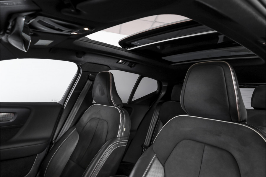 Volvo XC40 1.5 T5 Recharge R-Design | S/K-Panodak | Elek. Trekhaak | Harman/Kardon | Dig. Cockpit | Cruise | Winterpakket | 360 Camera | NAV + App. Connect | ECC | Elek. Klep | LM 19" |
