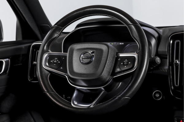 Volvo XC40 1.5 T5 Recharge R-Design | S/K-Panodak | Elek. Trekhaak | Harman/Kardon | Dig. Cockpit | Cruise | Winterpakket | 360 Camera | NAV + App. Connect | ECC | Elek. Klep | LM 19" |