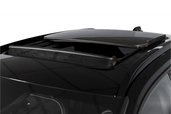Volvo XC40 1.5 T5 Recharge R-Design | S/K-Panodak | Elek. Trekhaak | Harman/Kardon | Dig. Cockpit | Cruise | Winterpakket | 360 Camera | NAV + App. Connect | ECC | Elek. Klep | LM 19" |