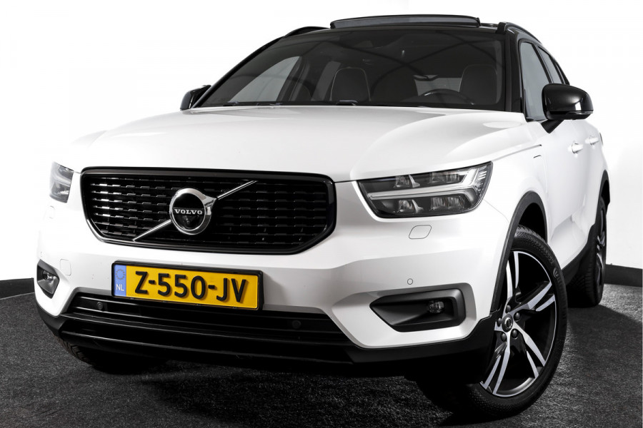Volvo XC40 1.5 T5 Recharge R-Design | S/K-Panodak | Elek. Trekhaak | Harman/Kardon | Dig. Cockpit | Cruise | Winterpakket | 360 Camera | NAV + App. Connect | ECC | Elek. Klep | LM 19" |