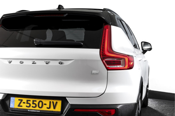 Volvo XC40 1.5 T5 Recharge R-Design | S/K-Panodak | Elek. Trekhaak | Harman/Kardon | Dig. Cockpit | Cruise | Winterpakket | 360 Camera | NAV + App. Connect | ECC | Elek. Klep | LM 19" |