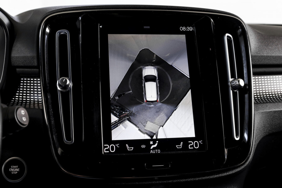 Volvo XC40 1.5 T5 Recharge R-Design | S/K-Panodak | Elek. Trekhaak | Harman/Kardon | Dig. Cockpit | Cruise | Winterpakket | 360 Camera | NAV + App. Connect | ECC | Elek. Klep | LM 19" |