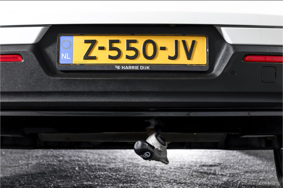 Volvo XC40 1.5 T5 Recharge R-Design | S/K-Panodak | Elek. Trekhaak | Harman/Kardon | Dig. Cockpit | Cruise | Winterpakket | 360 Camera | NAV + App. Connect | ECC | Elek. Klep | LM 19" |