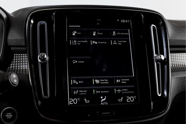 Volvo XC40 1.5 T5 Recharge R-Design | S/K-Panodak | Elek. Trekhaak | Harman/Kardon | Dig. Cockpit | Cruise | Winterpakket | 360 Camera | NAV + App. Connect | ECC | Elek. Klep | LM 19" |