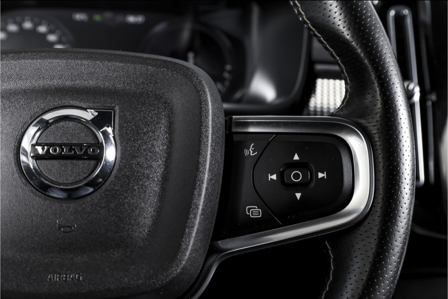 Volvo XC40 1.5 T5 Recharge R-Design | S/K-Panodak | Elek. Trekhaak | Harman/Kardon | Dig. Cockpit | Cruise | Winterpakket | 360 Camera | NAV + App. Connect | ECC | Elek. Klep | LM 19" |