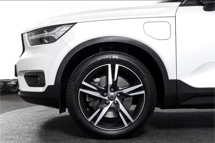 Volvo XC40 1.5 T5 Recharge R-Design | S/K-Panodak | Elek. Trekhaak | Harman/Kardon | Dig. Cockpit | Cruise | Winterpakket | 360 Camera | NAV + App. Connect | ECC | Elek. Klep | LM 19" |