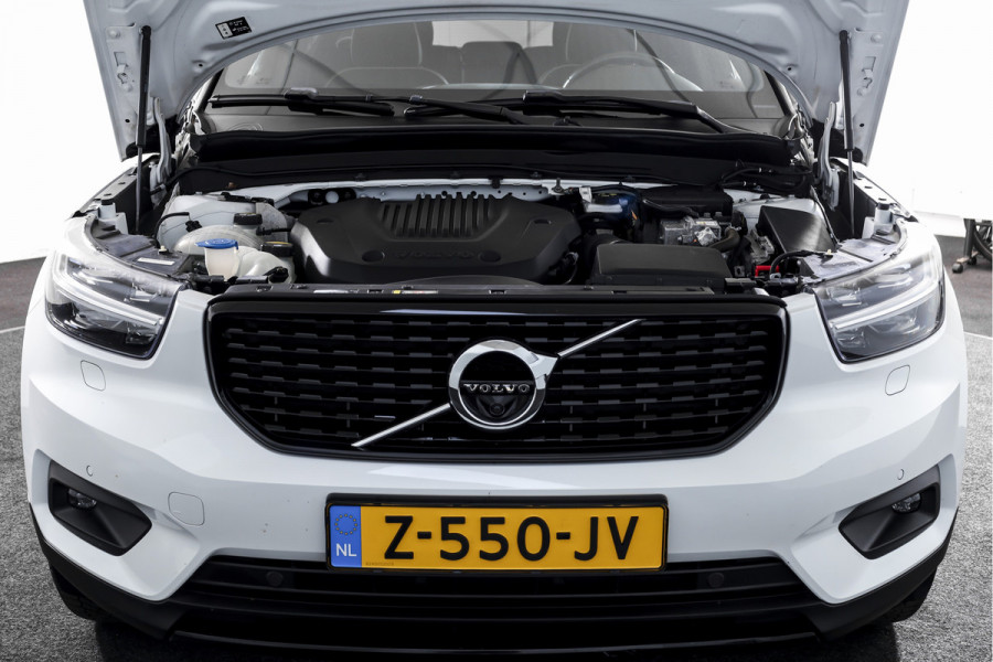 Volvo XC40 1.5 T5 Recharge R-Design | S/K-Panodak | Elek. Trekhaak | Harman/Kardon | Dig. Cockpit | Cruise | Winterpakket | 360 Camera | NAV + App. Connect | ECC | Elek. Klep | LM 19" |