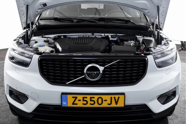 Volvo XC40 1.5 T5 Recharge R-Design | S/K-Panodak | Elek. Trekhaak | Harman/Kardon | Dig. Cockpit | Cruise | Winterpakket | 360 Camera | NAV + App. Connect | ECC | Elek. Klep | LM 19" |