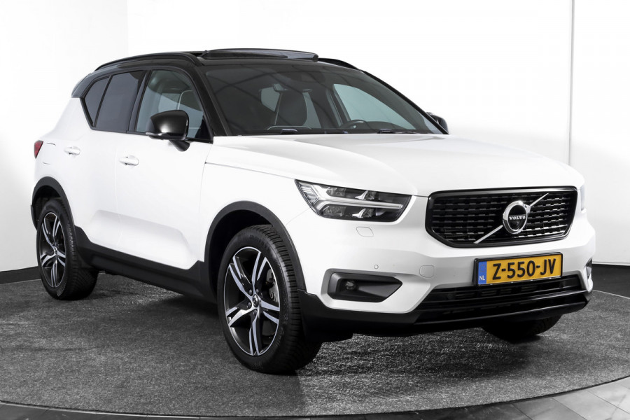 Volvo XC40 1.5 T5 Recharge R-Design | S/K-Panodak | Elek. Trekhaak | Harman/Kardon | Dig. Cockpit | Cruise | Winterpakket | 360 Camera | NAV + App. Connect | ECC | Elek. Klep | LM 19" |